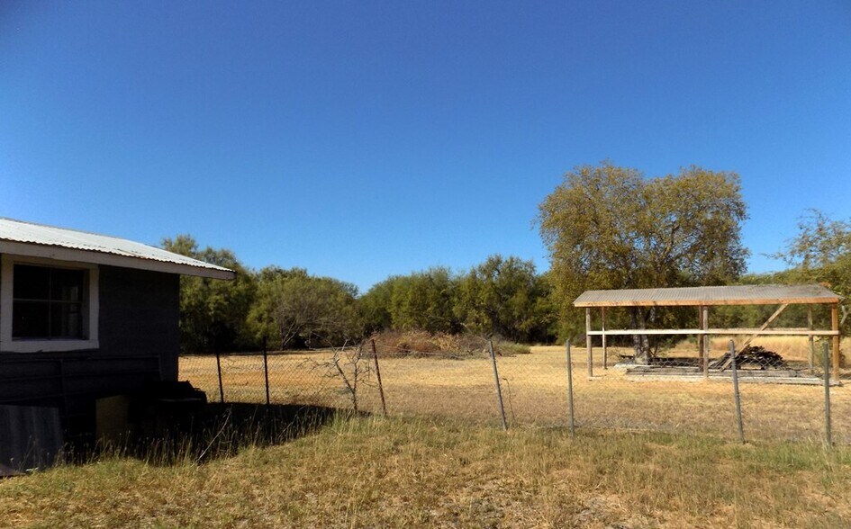 More Photos Of 849 Lowe Rd, Quemado Land For Sale