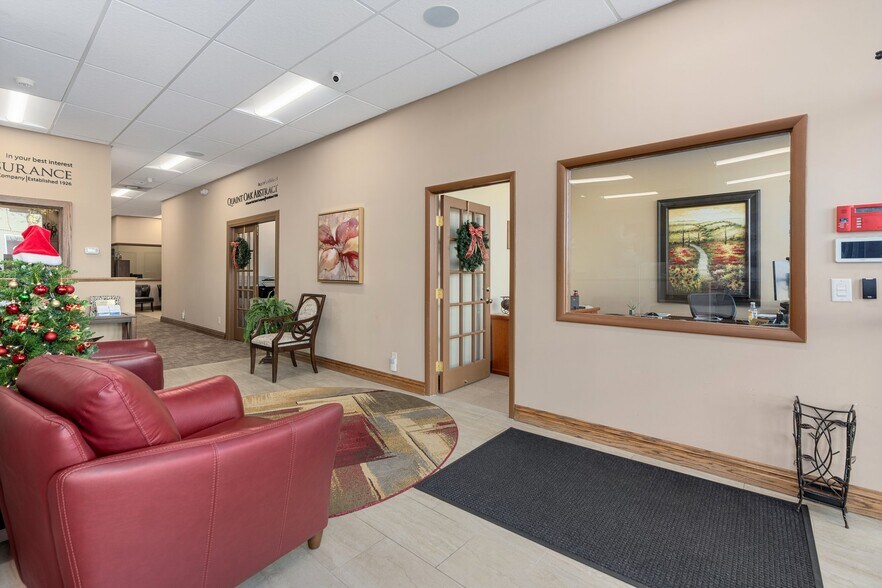 More Photos Of 1710 Union Blvd, Allentown Bank For Sale