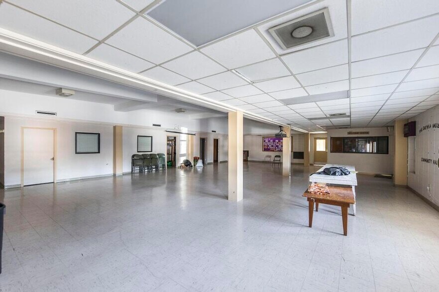 More Photos Of 2270 Shurling Dr, Macon-Bibb Religious Facility For Sale