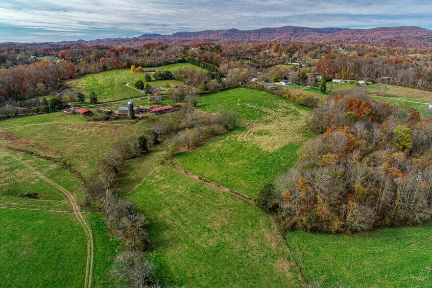 More Photos Of 311 Ross Cemetery Rd, Rocky Top Land For Sale