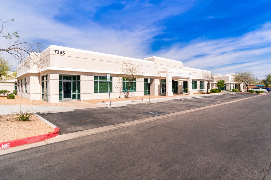More Photos Of 7355 Prairie Falcon Rd, Las Vegas Office For Sale
