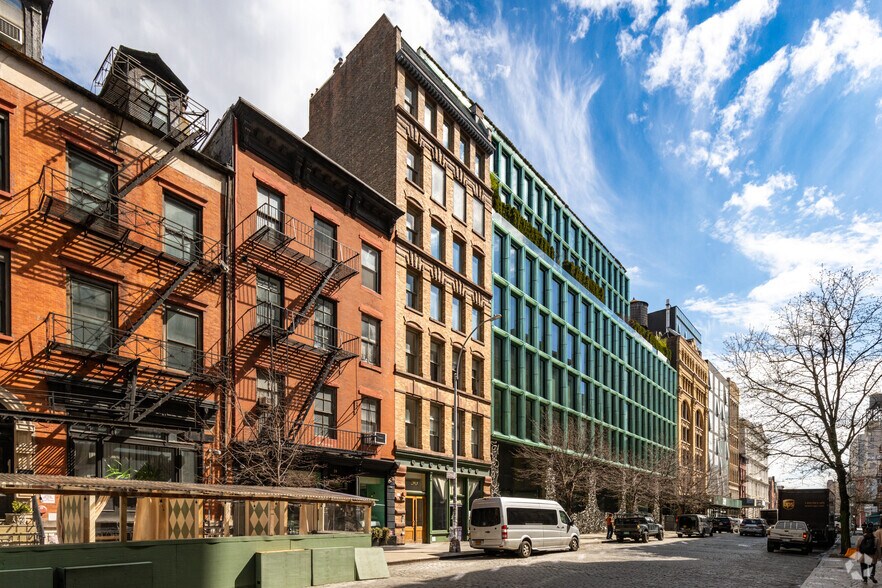 More Photos Of 30 Bond St, New York Apartments For Lease