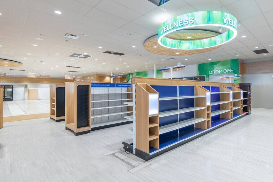 More Photos Of 2938 W Rosamond Blvd, Rosamond Drugstore For Sale