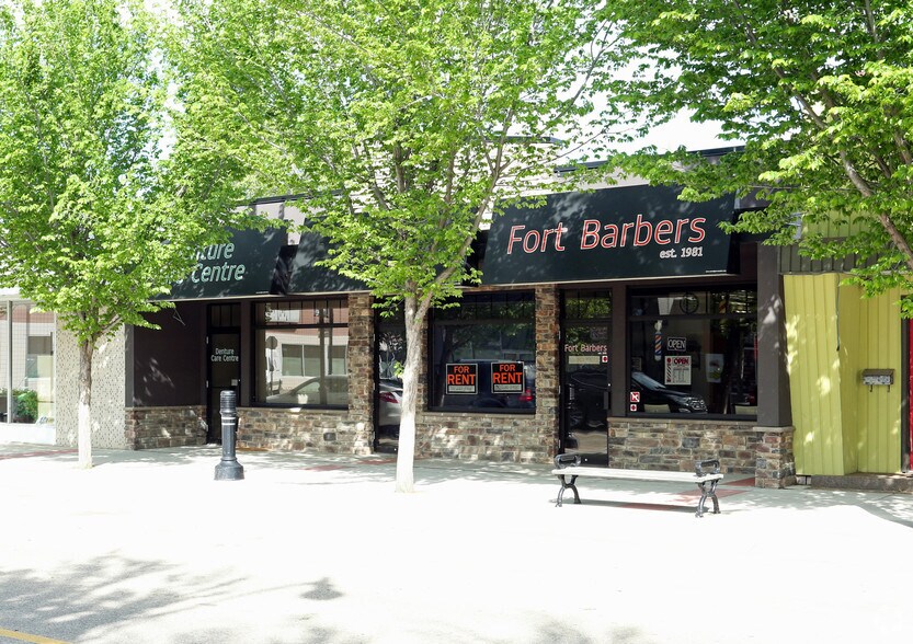 More Photos Of 10204 100th Ave, Fort Saskatchewan Storefront For Lease