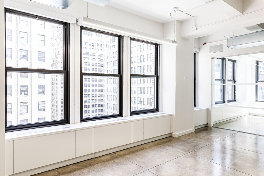 More Photos Of 330 Seventh Ave, New York Office For Lease