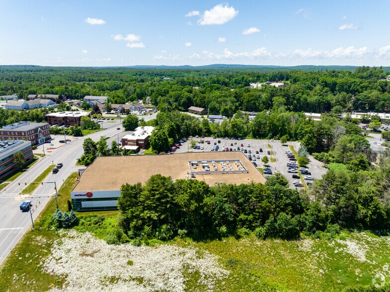 More Photos Of 16 Pelham Rd, Salem Medical For Sale