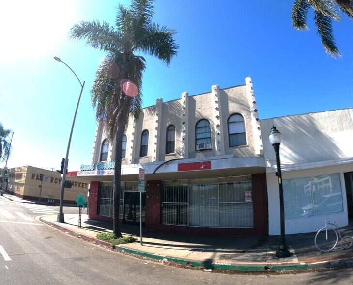 More Photos Of 2101 Pacific Ave, Long Beach Storefront For Lease