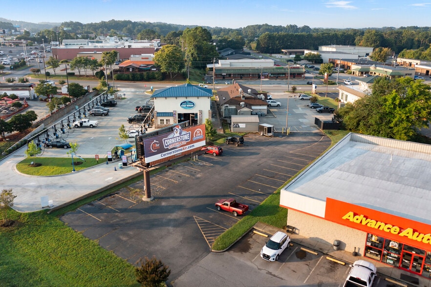 More Photos Of 140 E Felton Rd, Cartersville Restaurant For Sale