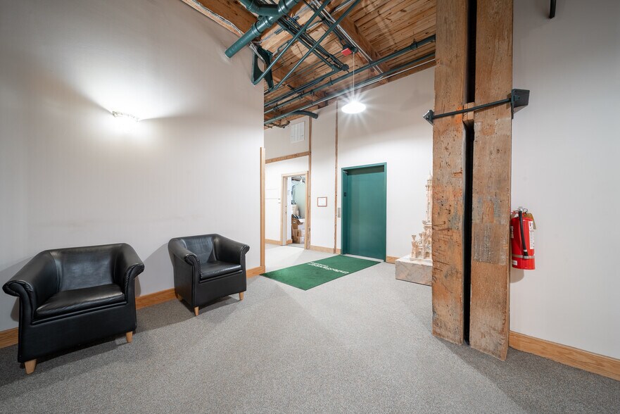 More Photos Of 1550 S Indiana Ave, Chicago Office Residential For Sale
