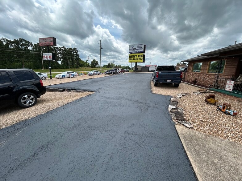 More Photos Of 4161 Hwy 62 SW, Mountain Home Restaurant For Sale