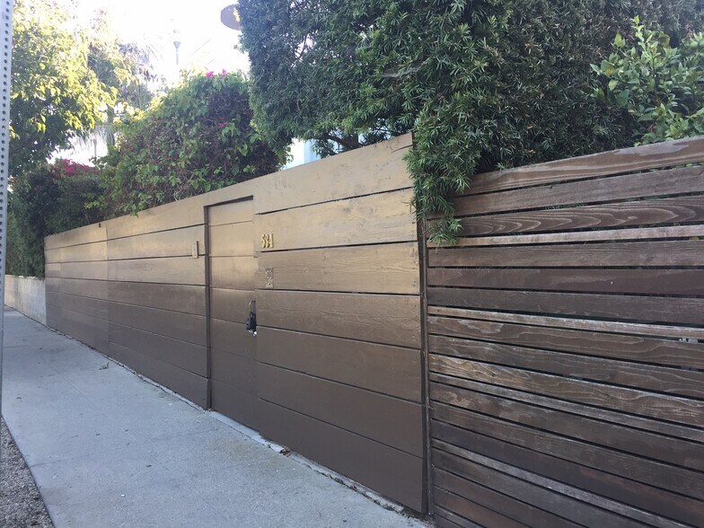 More Photos Of 534 Broadway St, Venice Apartments For Sale