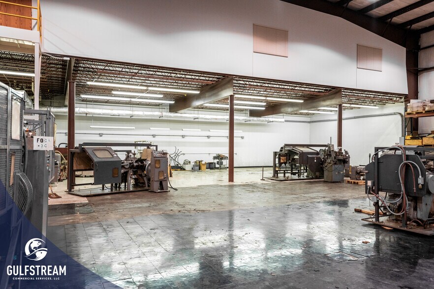 More Photos Of 5620 Old 54 hwy, Philpot Warehouse For Sale