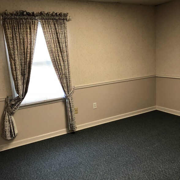 More Photos Of 2175 Highpoint Rd, Snellville Coworking Space