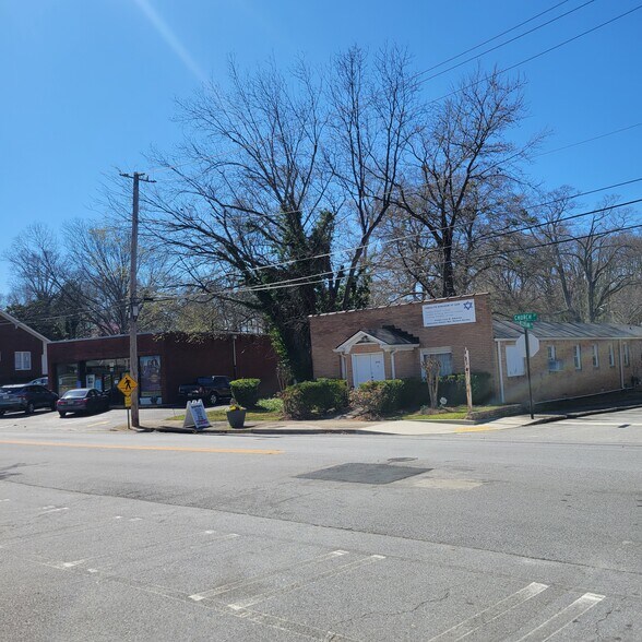 More Photos Of 2731 Church St, East Point Medical For Sale