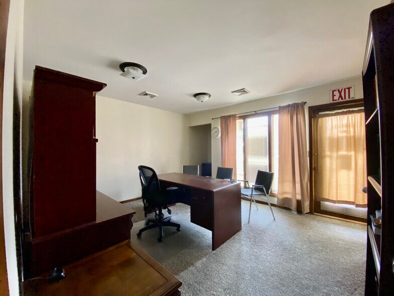 3464 Stellhorn Rd, Fort Wayne, IN 46815 Office Residential For Sale