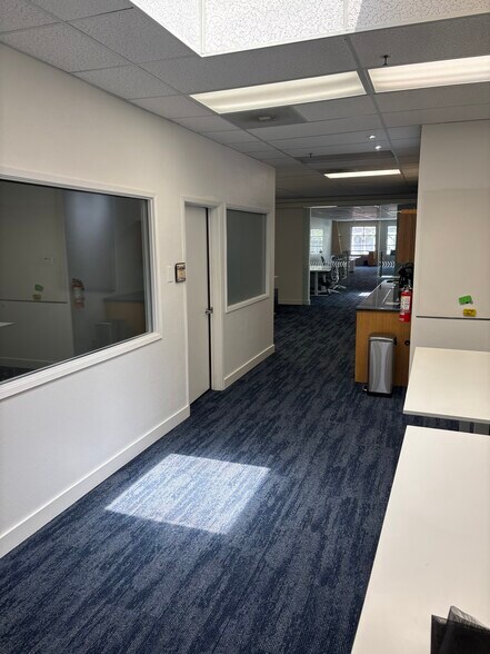 More Photos Of 1347-1349 Pacific Ave, Santa Cruz Storefront For Lease
