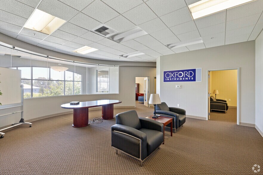 More Photos Of 64 Union Way, Vacaville Light Distribution For Lease