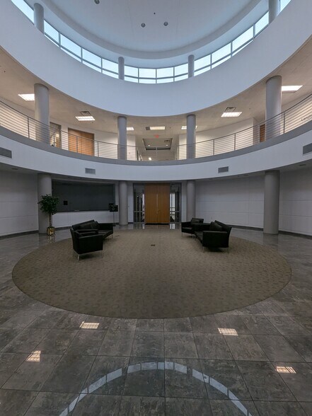 More Photos Of 2800 Duncan Rd, Lafayette Manufacturing For Lease