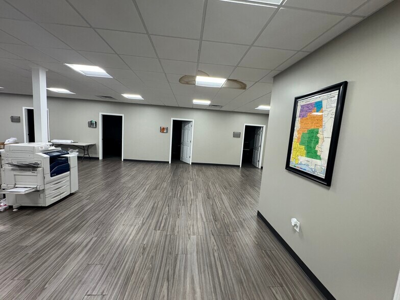 More Photos Of 102 Tribble Dr, Madison Light Manufacturing For Lease