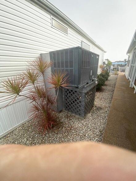 More Photos Of 3096 Skipper Ln, Saint James City Marina For Sale