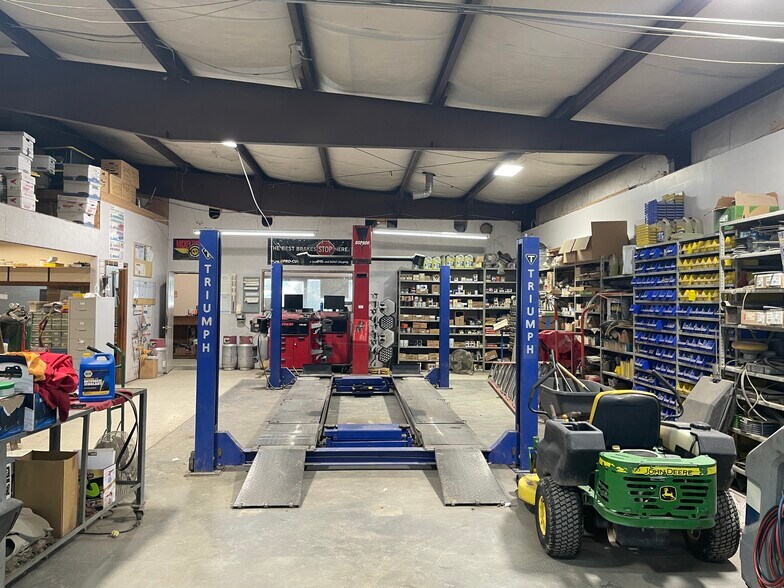 More Photos Of 200 Main St, Maple Hill Auto Repair For Sale