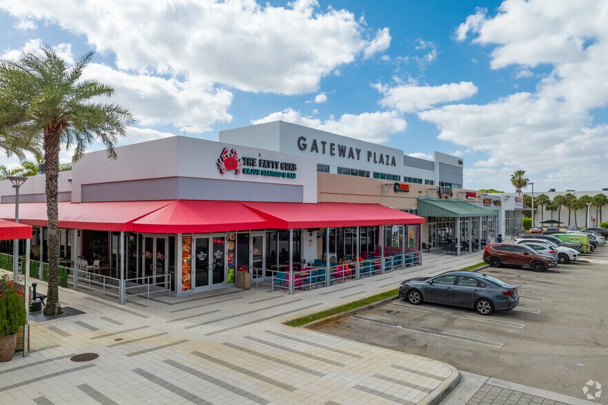 More Photos Of 2000 NW 87th Ave, Doral Medical For Lease