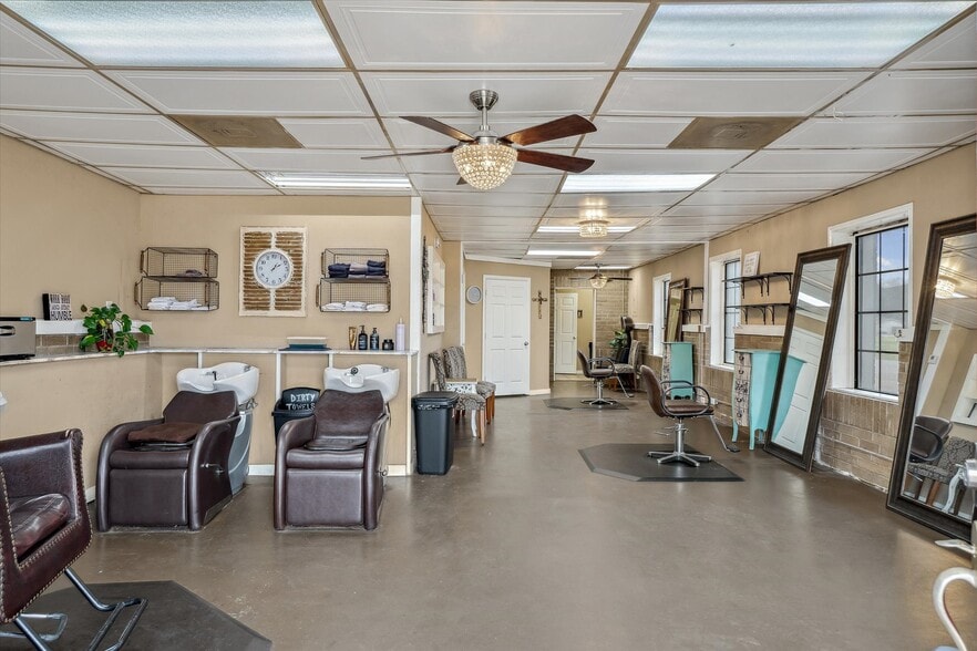 More Photos Of 100 S Main St, Crandall Storefront Retail Residential For Sale