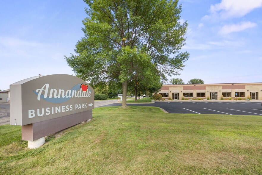 More Photos Of 990 Elm St E, Annandale Coworking Space