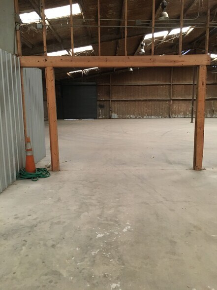 More Photos Of 2711 Kelly Ln, Pflugerville Warehouse For Sale