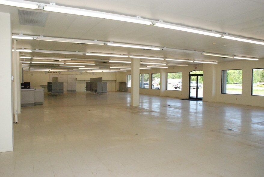 More Photos Of 6535 M-66 N, Charlevoix Storefront Retail Office For Sale