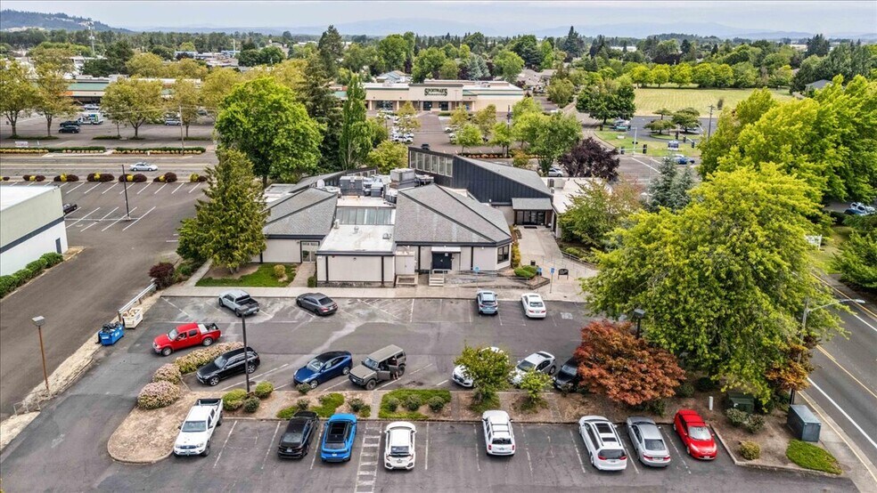Primary Photo Of 1390 Waverly Dr SE, Albany Medical For Lease