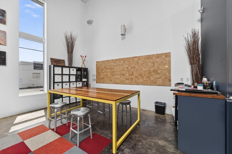 More Photos Of 2309 W Platt St, Tampa Freestanding For Lease