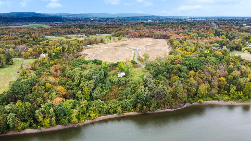 More Photos Of 47 Bronk Rd, Selkirk Land For Sale
