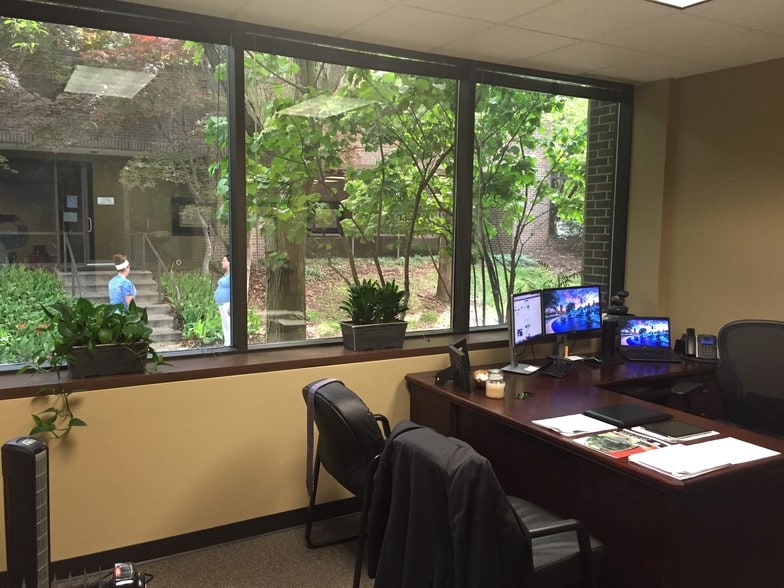 More Photos Of 5350 College Blvd, Overland Park Medical For Lease