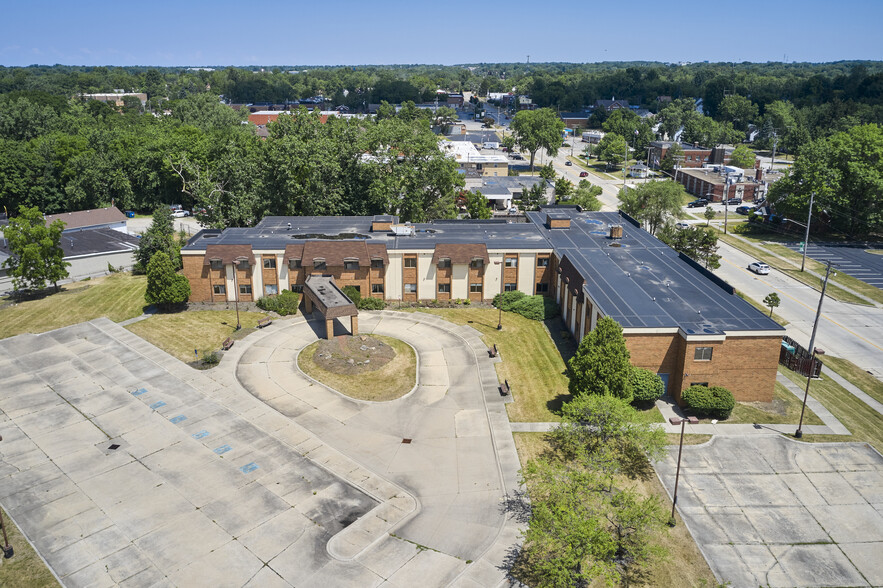 Primary Photo Of 16231 Broadway Ave, Maple Heights Assisted Living For Lease