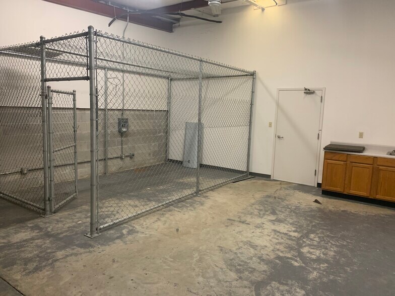 More Photos Of 502 Capital Cir SE, Tallahassee Office For Sale