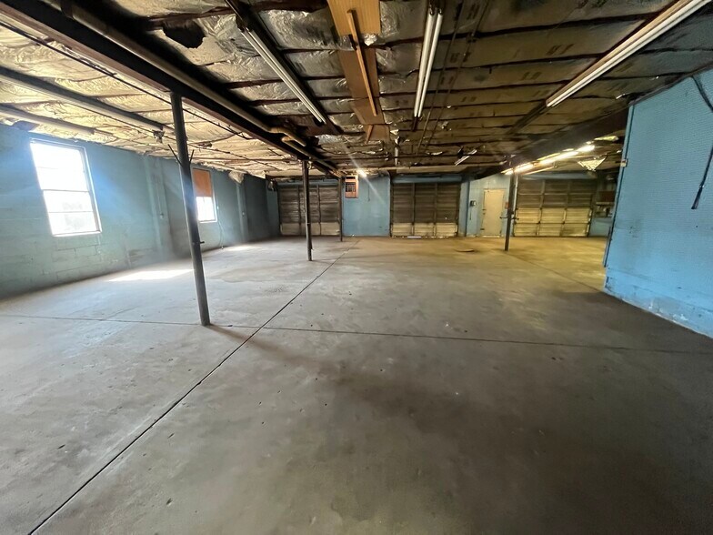 More Photos Of 124 N 2nd St, Terre Haute Warehouse For Sale