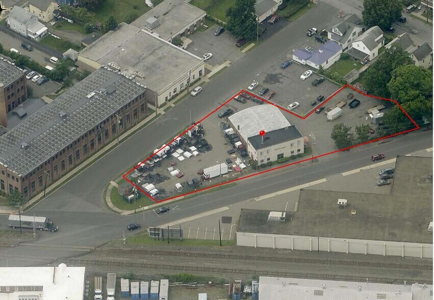 More Photos Of 289 Foxhall Ave, Kingston Warehouse For Sale