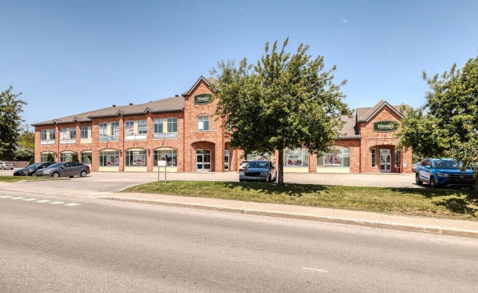 More Photos Of 123 Boul Industriel, Repentigny General Retail For Lease