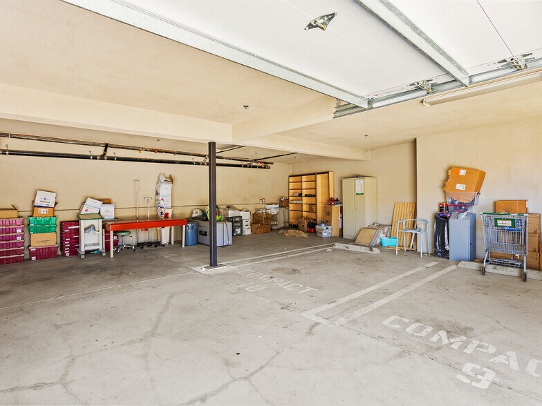 More Photos Of 7335-7341 Foothill Blvd, Tujunga Light Manufacturing For Sale