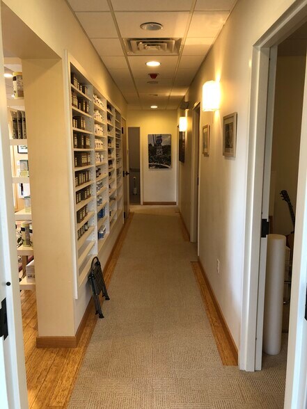 More Photos Of 17 Glen Pond Dr, Red Hook Medical For Lease