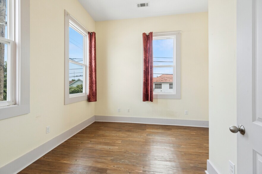 More Photos Of 2764 Orleans Ave, New Orleans Storefront Retail Residential For Sale