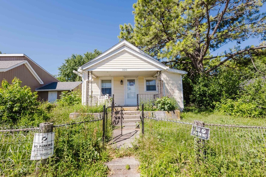 Primary Photo Of , Lexington Specialty For Sale