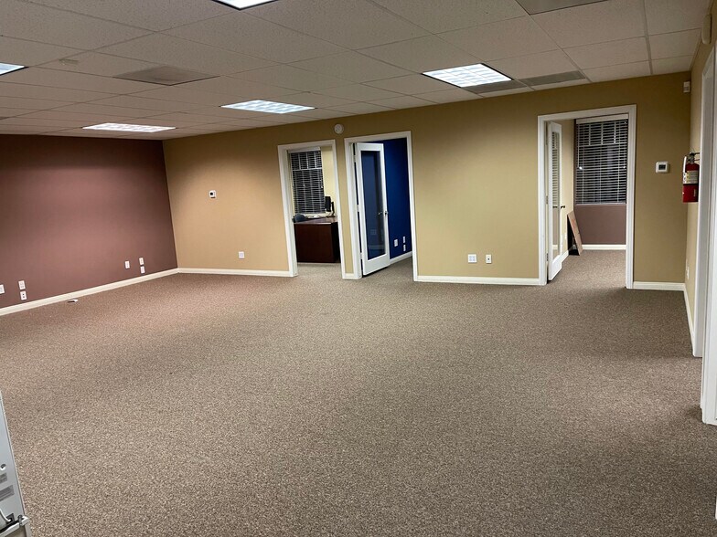 More Photos Of 437 N Riverside Ave, Rialto Loft Creative Space For Lease