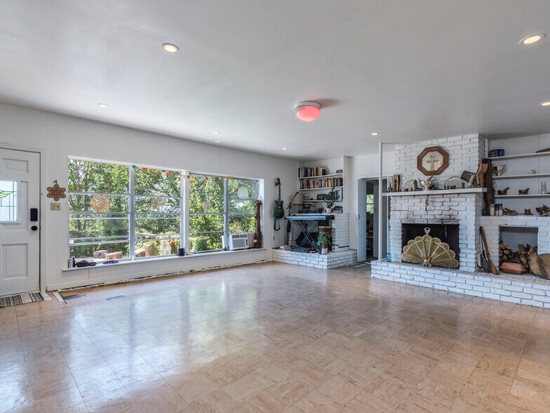 More Photos Of , San Marcos Unknown For Sale