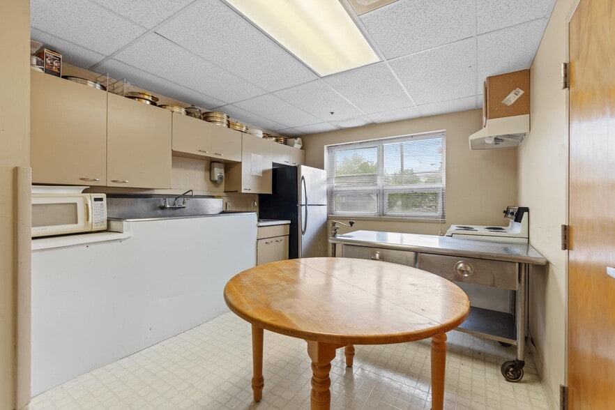 More Photos Of 1975 Haggard Ct, Lexington Religious Facility For Sale