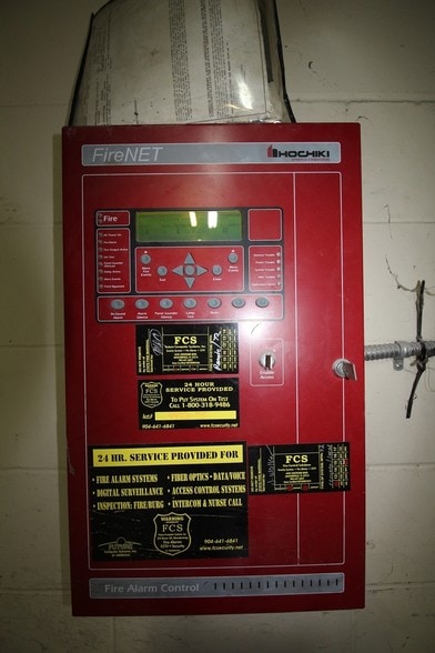 More Photos Of 3511 Walnut St, Jacksonville Warehouse For Lease