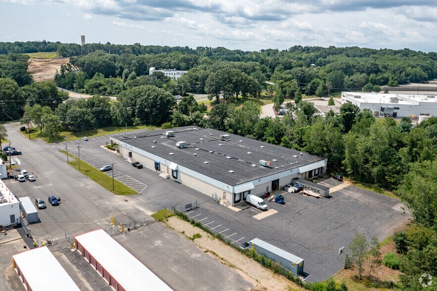 More Photos Of 676 George Washington Hwy, Lincoln Manufacturing For Lease