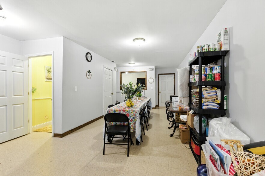 More Photos Of 303 N Pond St, Toccoa Religious Facility For Sale