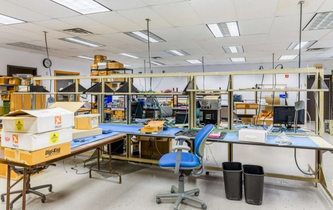 More Photos Of 89 Cambridge St, Burlington Light Distribution For Sale